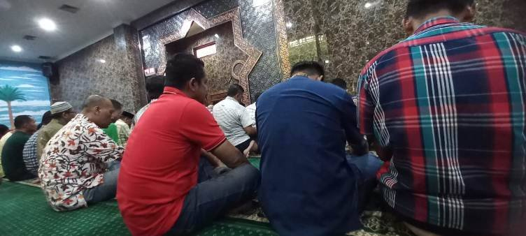 Polri & Togatomas Surakarta Ajak Tangkal Paham Intoleransi Dan Radikalisme Dalam Khotbah Sholat Jumat
