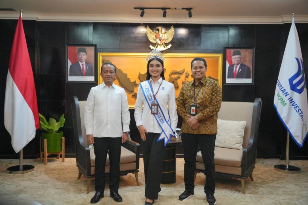 Vella Juara Putri Otonomi Indonesia 2024 Jadi Menteri Sehari Giatkan&nbsp;UKM