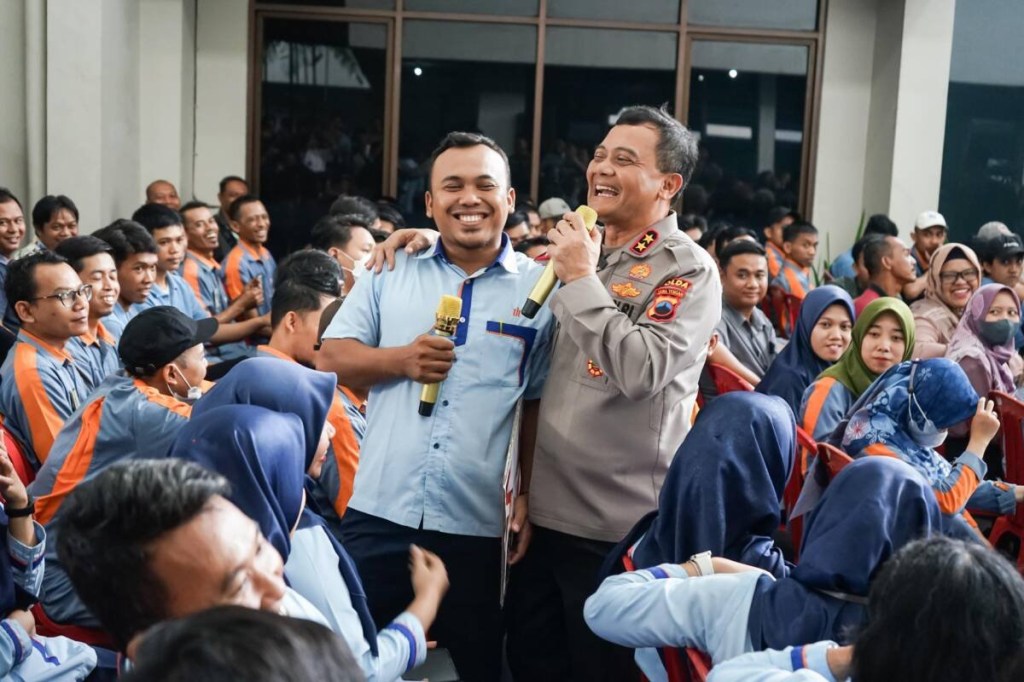 Irjen Pol Ahmad Luthfi Peduli Kaum Buruh Adakan Kunker Ke Klaten, Pastikan Keamanan&nbsp;Terjamin