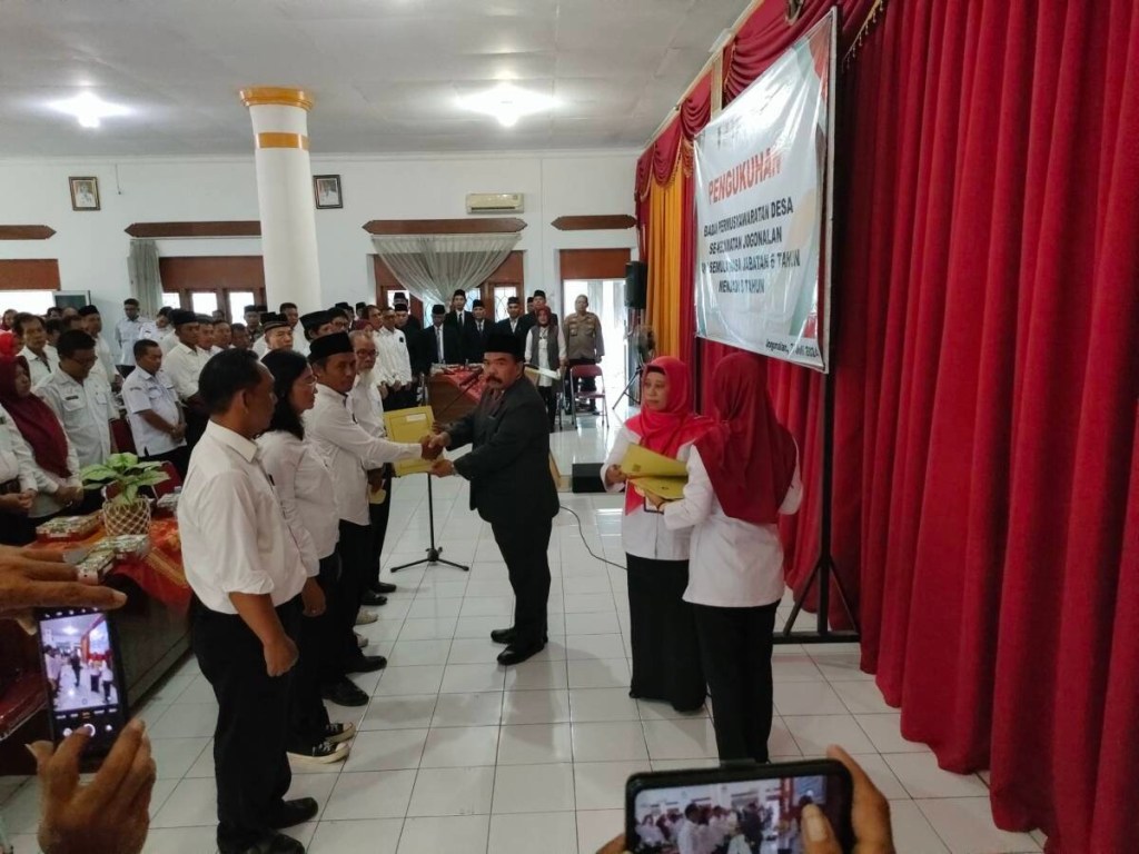 Tambahan Masa Jabatan 2 Tahun, Badan Permusyawaratan Desa Se Kecamatan Jogonalan&nbsp;Dikukuhkan