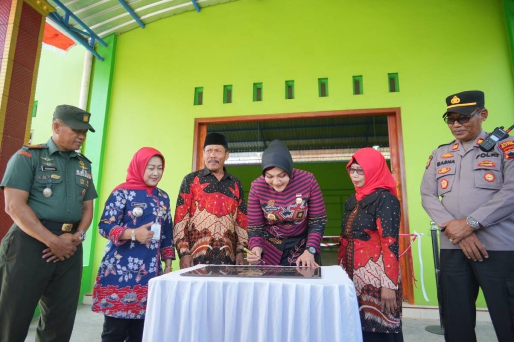 Bupati Klaten Ajak Warga Desa Karangwungu Tertib&nbsp;Adminduk