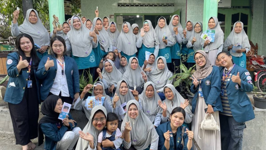 Ajaib! Air Daun Jeruk Nipis sebagai Pembasmi Jentik Nyamuk: Lindungi Keluarga dari Demam&nbsp;Berdarah.