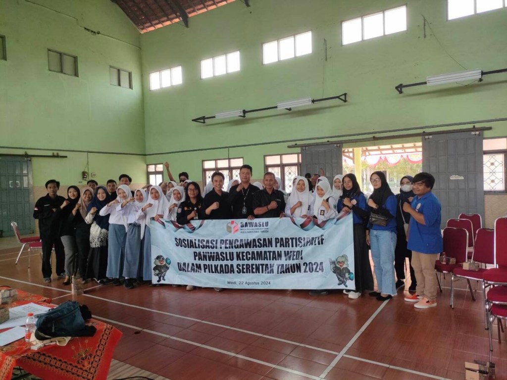 Untuk Libatkan Pengawasan Pemilu Partisipatif, Panitia Pengawas Pemilu Kecamatan Wedi Adakan Sosialisasi&nbsp;Pengawasan